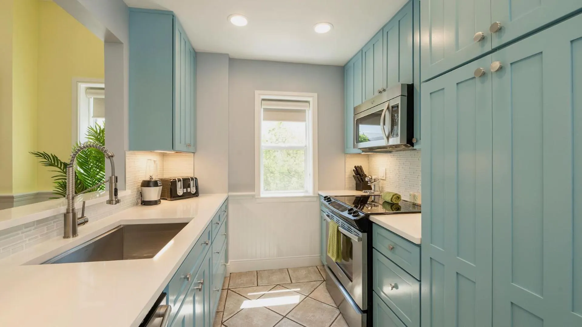 Apartment Old Town Oasis By Last Key Realty Key West